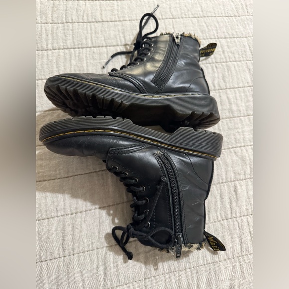 Dr Martens Black Kids Boots with Fur Lining size 13 - Picture 6 of 7